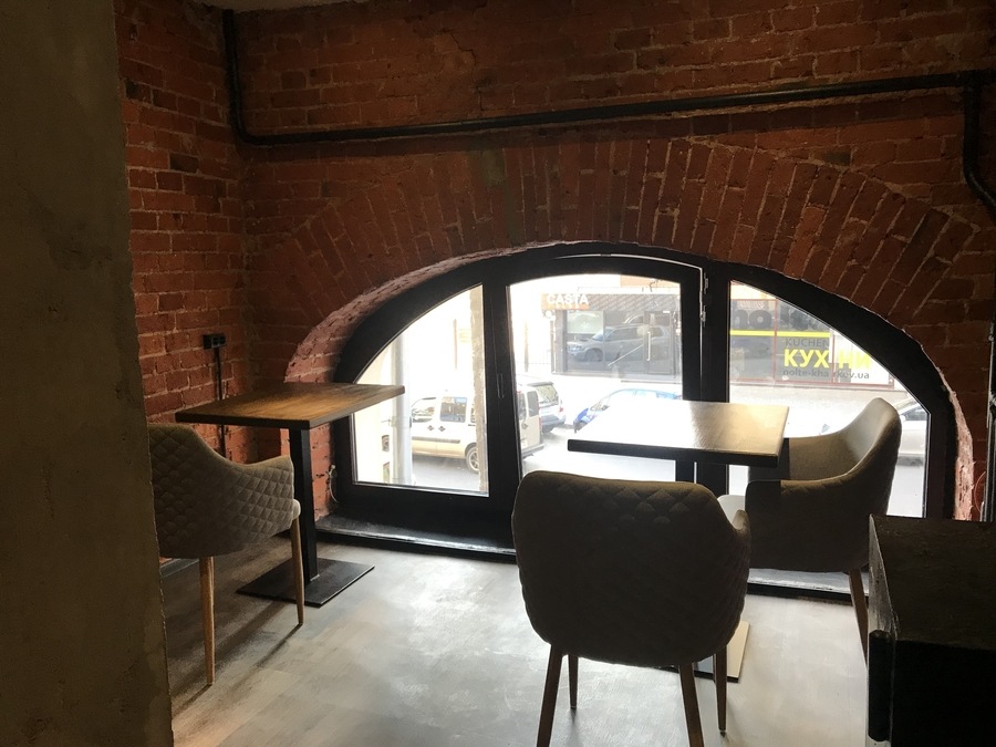 Зал в стиле лофт для мероприятий любого формата