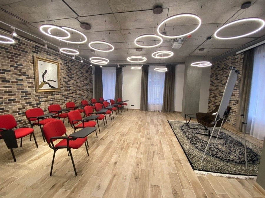 Лофт-зал для обучающих мероприятий