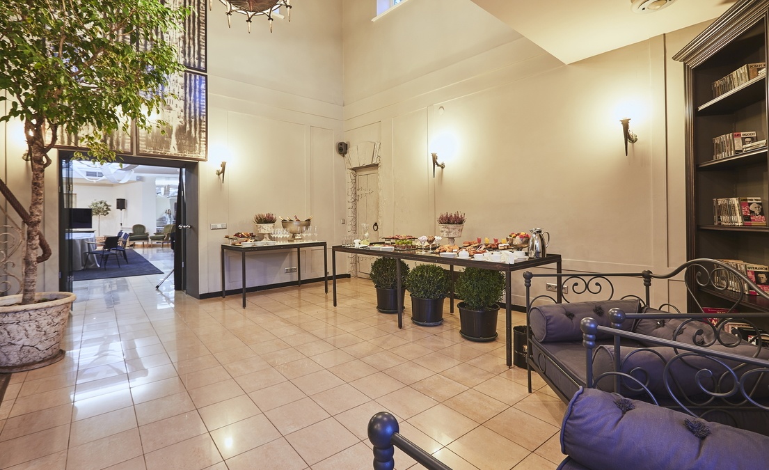 Малая гостиная в бутик-отеле Воздвиженский