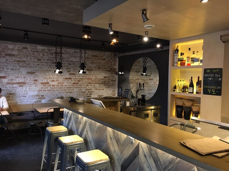 Американский бар в стиле лофт TRUMP