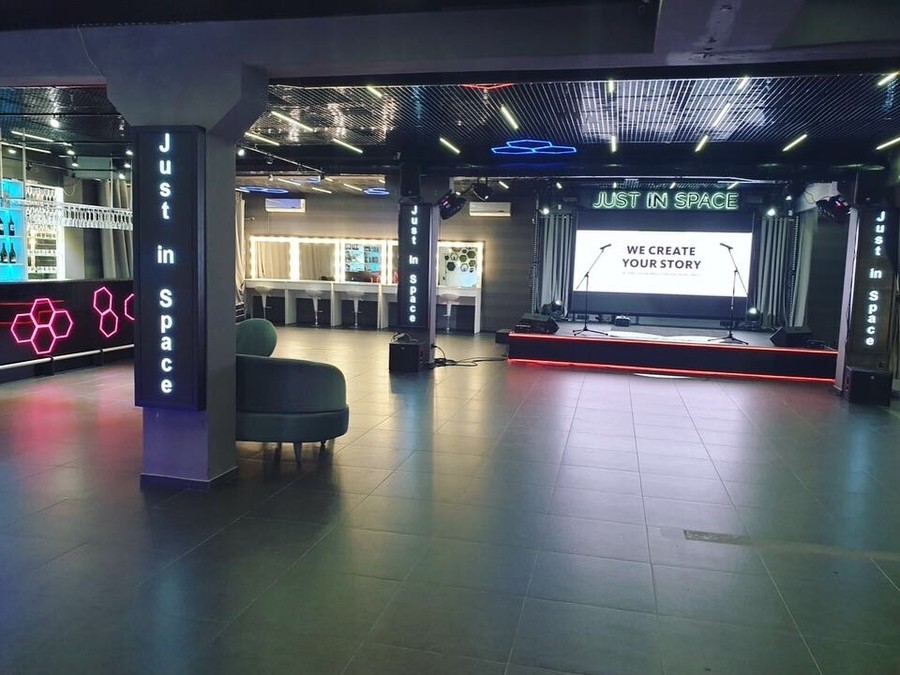 Арт пространство Just in space