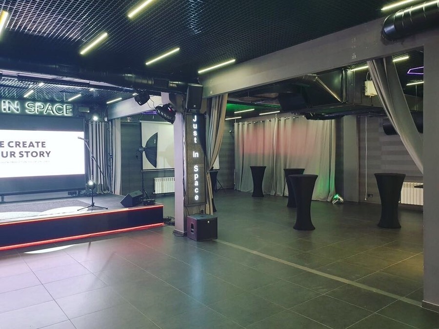 Арт пространство Just in space