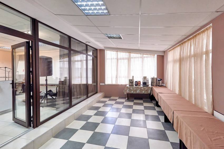 Универсальный конференц-зал на Шулявке 