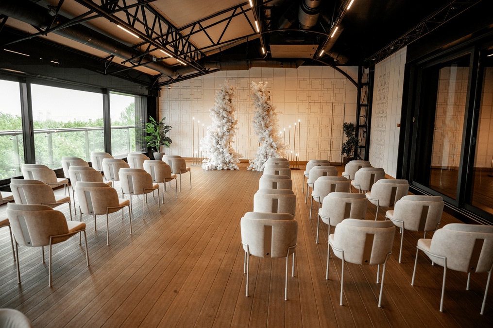 Park Hall — преміальний event-простір з терасою