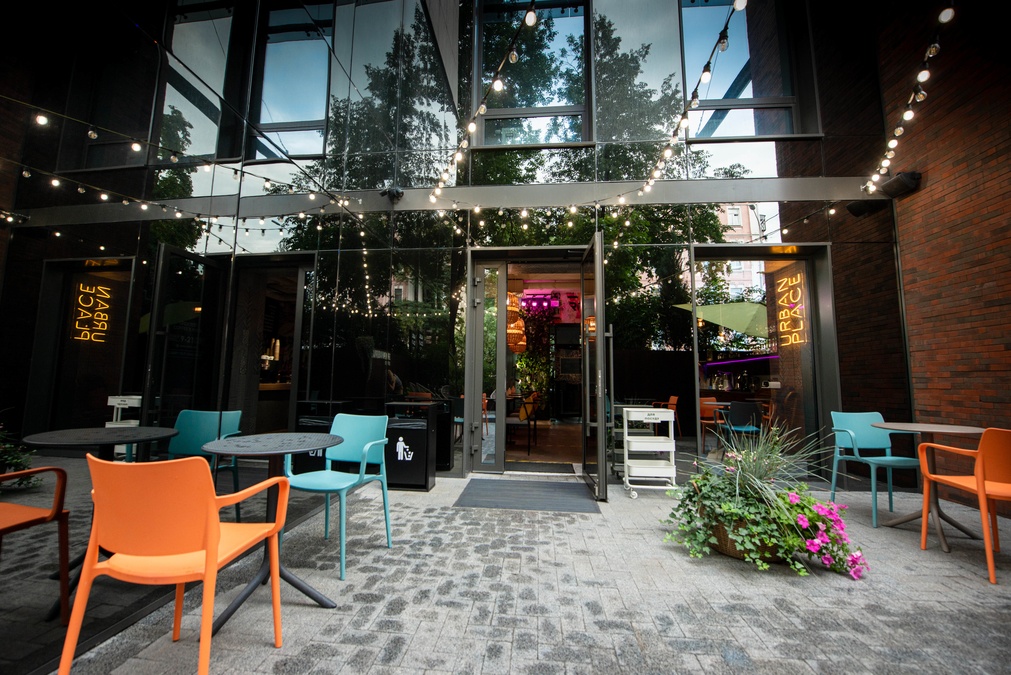 УРБАН плейс в центре Киева