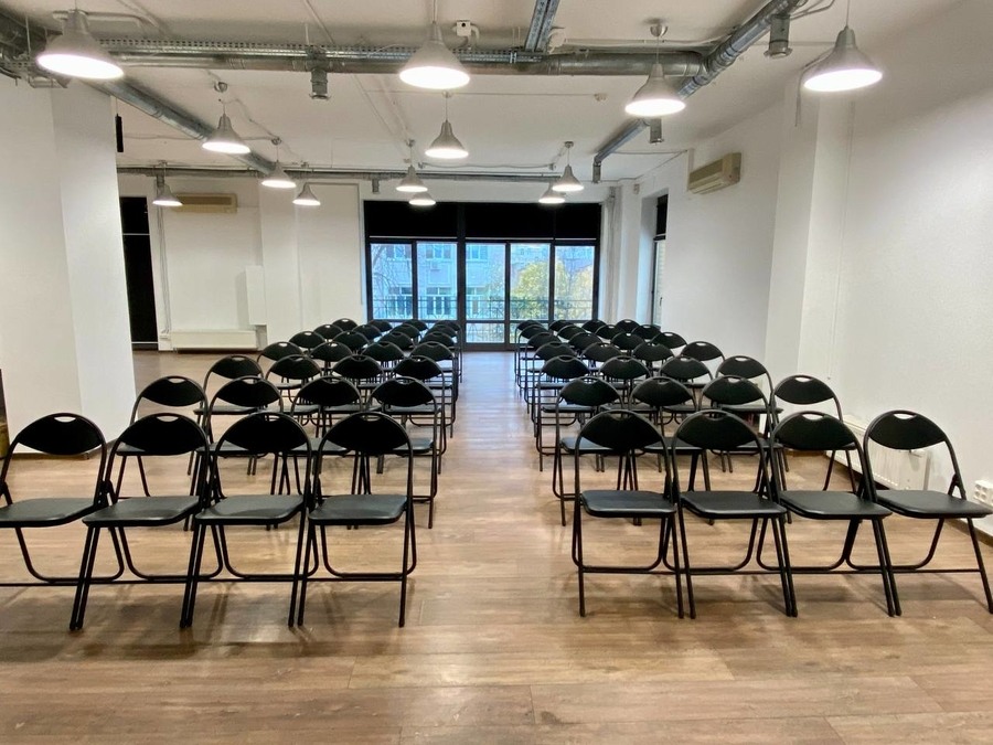 Стильний конференц-зал "В" в центрі Києва