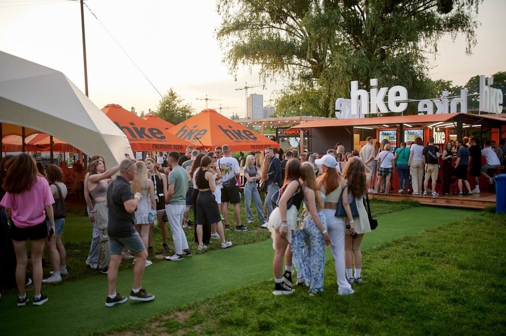 Поляна ВДНГ та Сад гамаків - простір для заходів