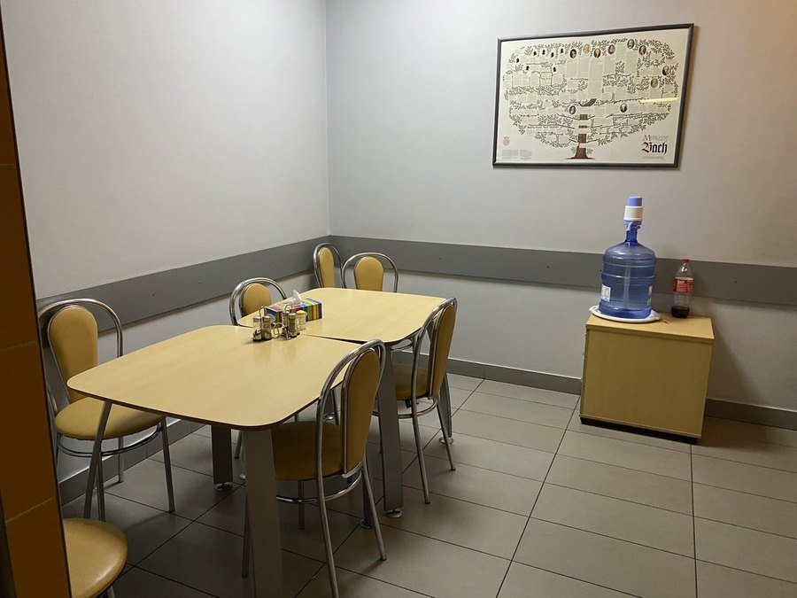 Презентабельний простір на Позняках