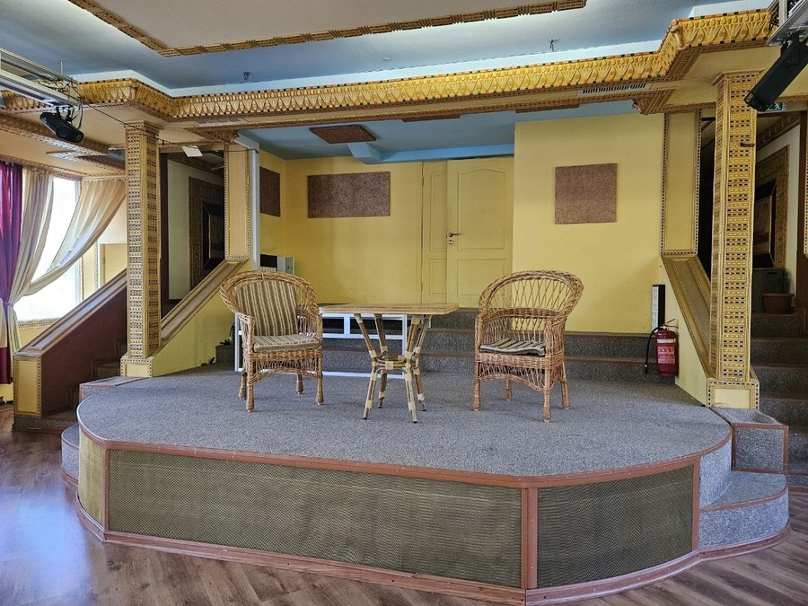 Зала Golden Ship