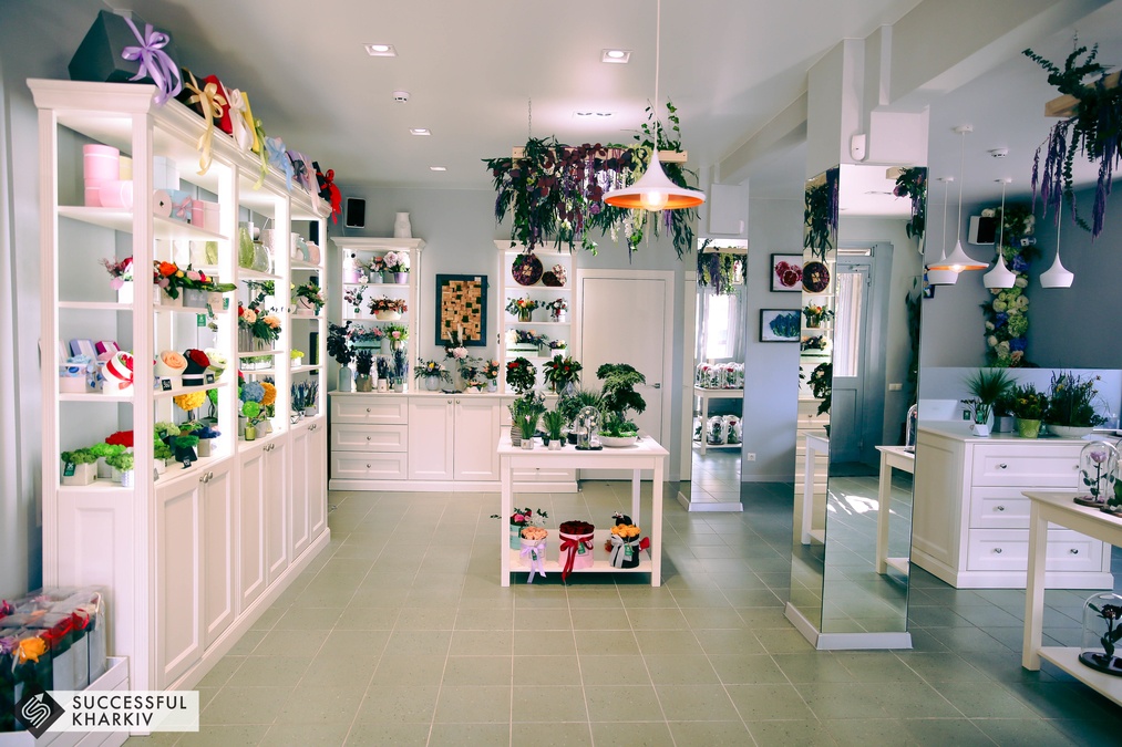 Зал у кафе-бутік "КаваКвіти"