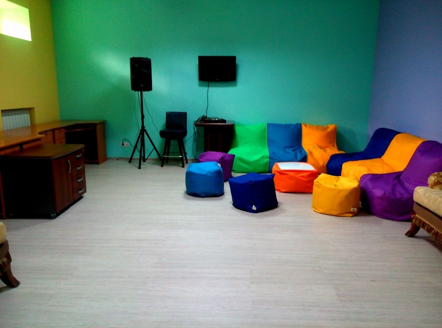 Яркий зал в самом сердце Киева