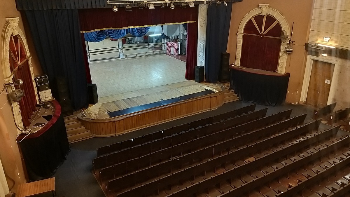 Велика концертна зала