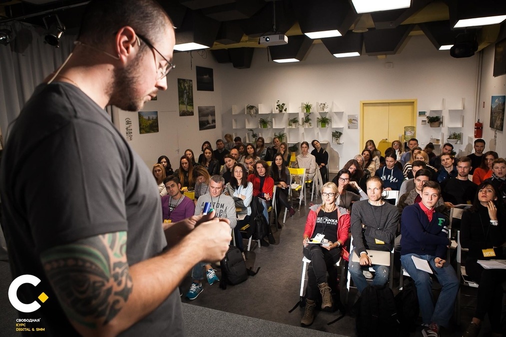 Приветливый зал в центре Киева