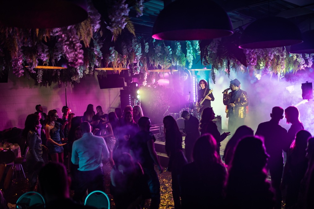 Ресторан SHEF для банкетів та різних свят