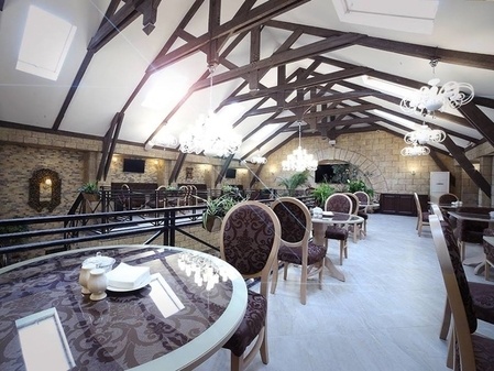 Романтический ресторан "The Дом"