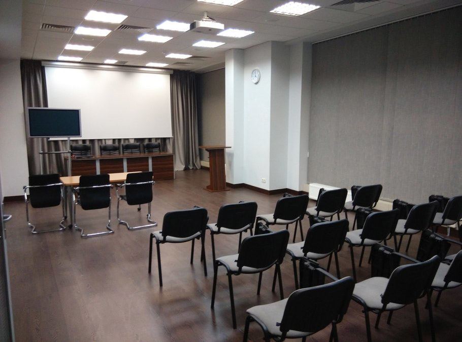 Конференц зал в бизнес центре "Ильинский" 