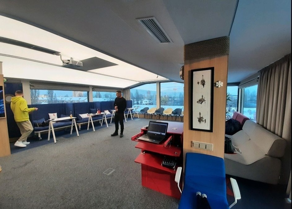 Зала для подій Mayak event