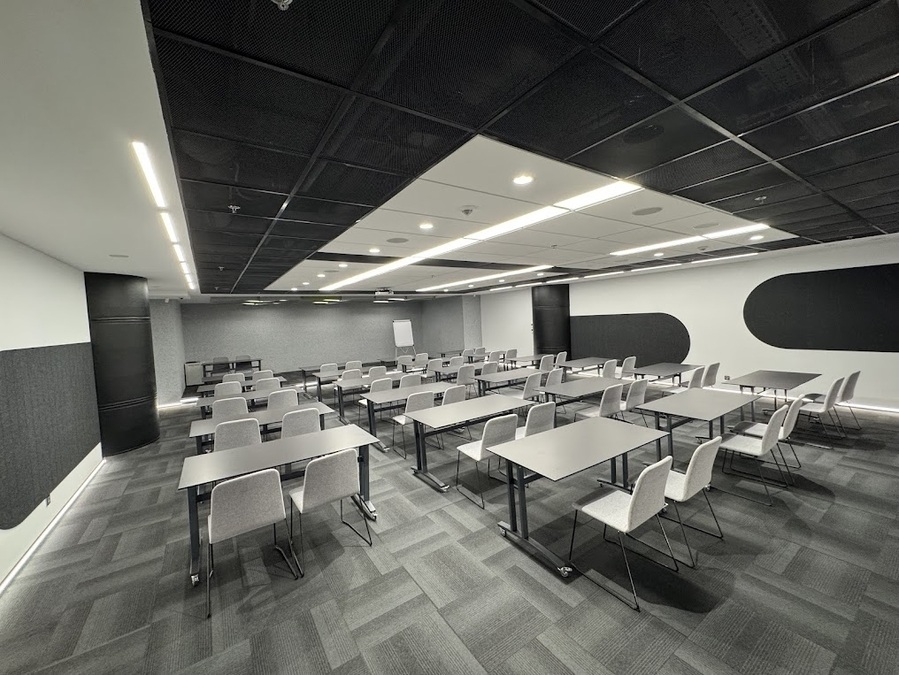 Конференц-зал у IQ business center