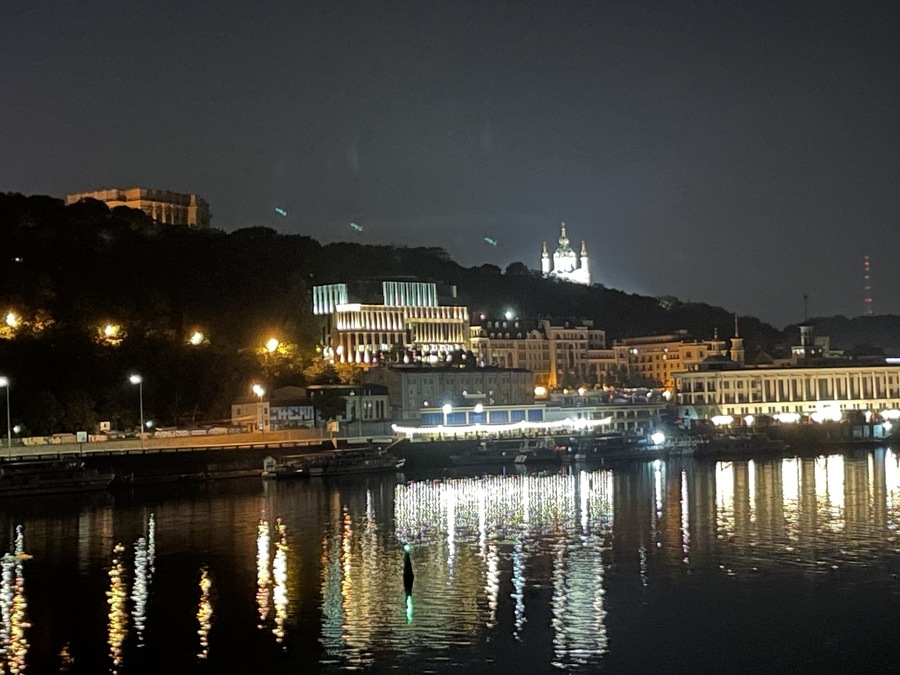 Резиденция "Мой Остров" на берегу Днепра