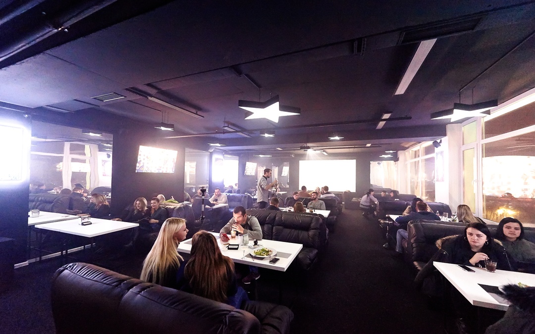 Панорамный зал в G-Sky