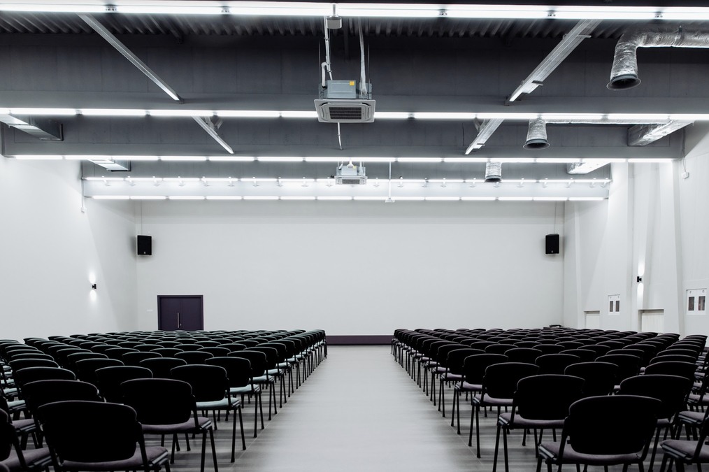 Конференц-зал THE VIOLET SPACE на Дарниці