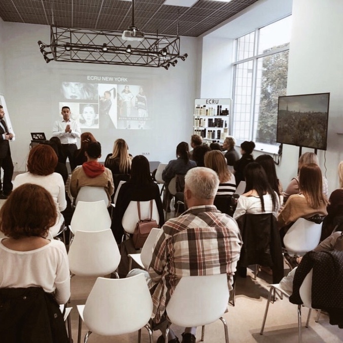 Пространство от Academy of Hair&Beauty Coworking