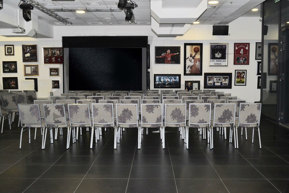 Универсальная експо локация на Олимпийской