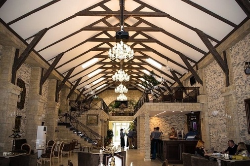 Романтический ресторан "The Дом"