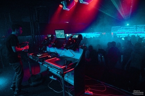 Концертный клуб для ивентов под ключ Volume Club