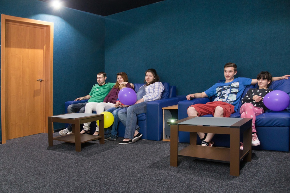 Невеликий зал для відпочинку Indigo