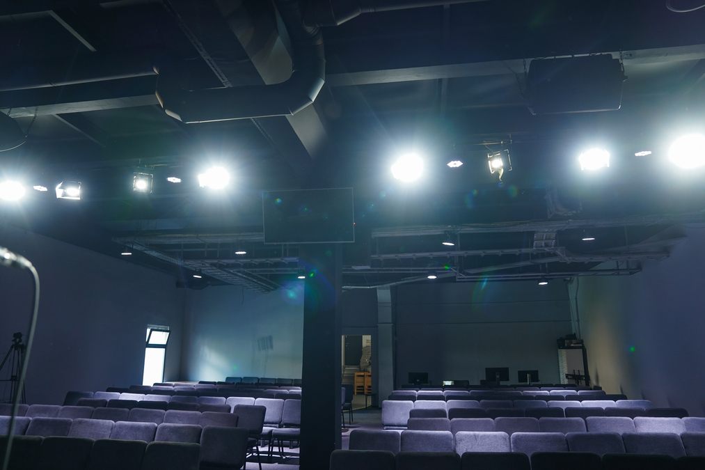 UPSTREAM PLACE - багатофункціональний простір