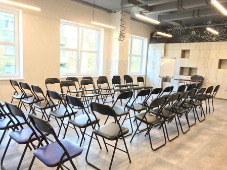 Конференц-зал в центрі Дніпра "Olva beauty place"