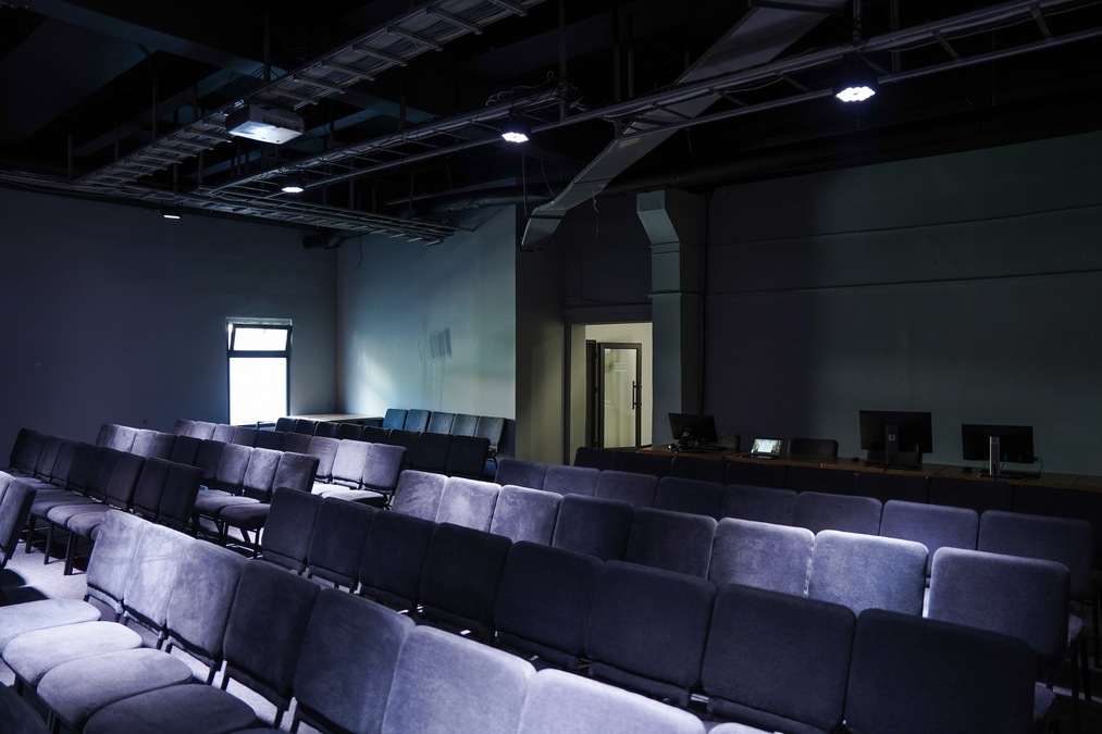 UPSTREAM PLACE - багатофункціональний простір