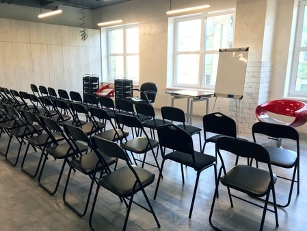 Конференц-зал в центрі Дніпра "Olva beauty place"