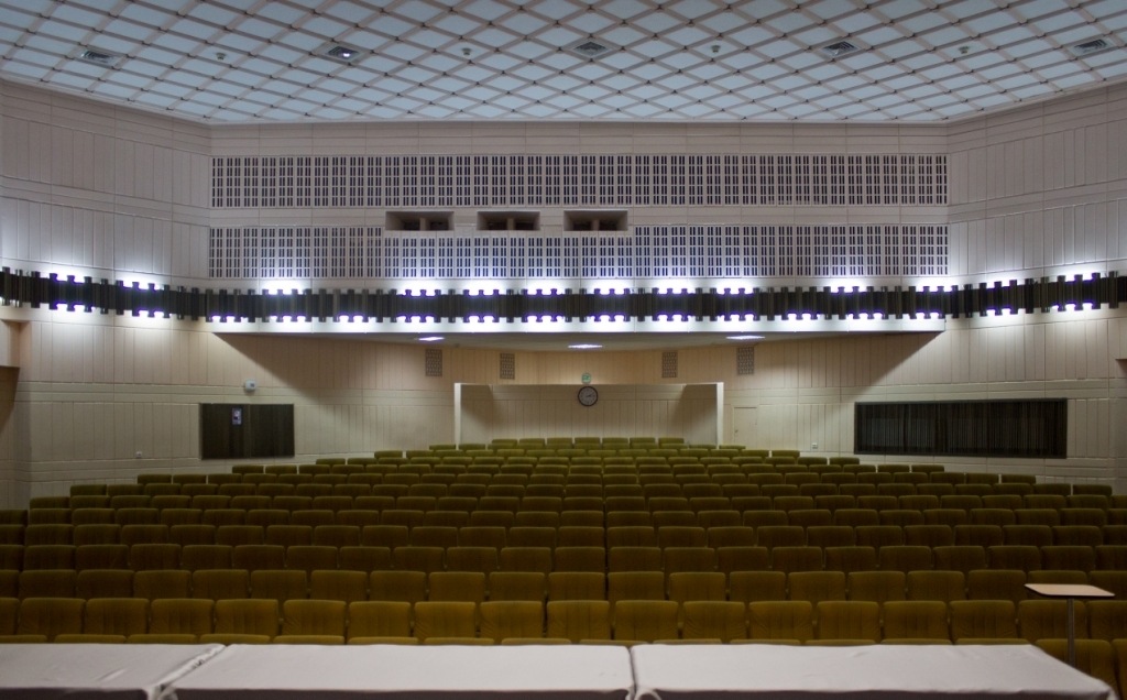 Зал "Театральный" в гостиничном комплексе "Турист"