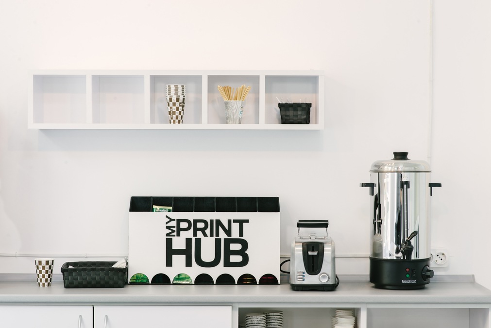 Уютный лофт в белых тонах