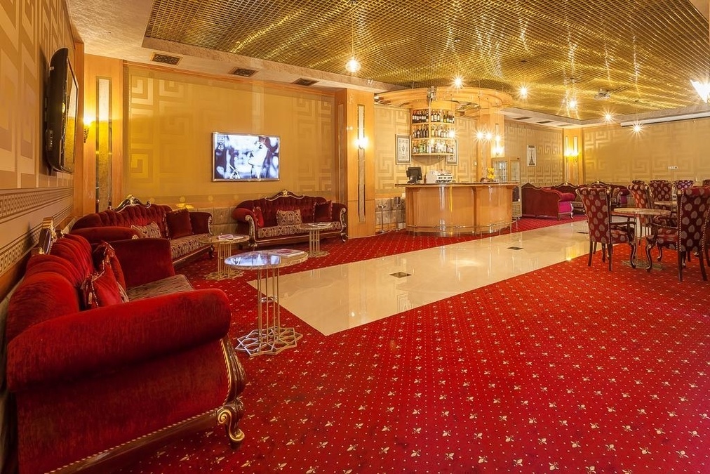 Універсальний простір в центрі Одеси