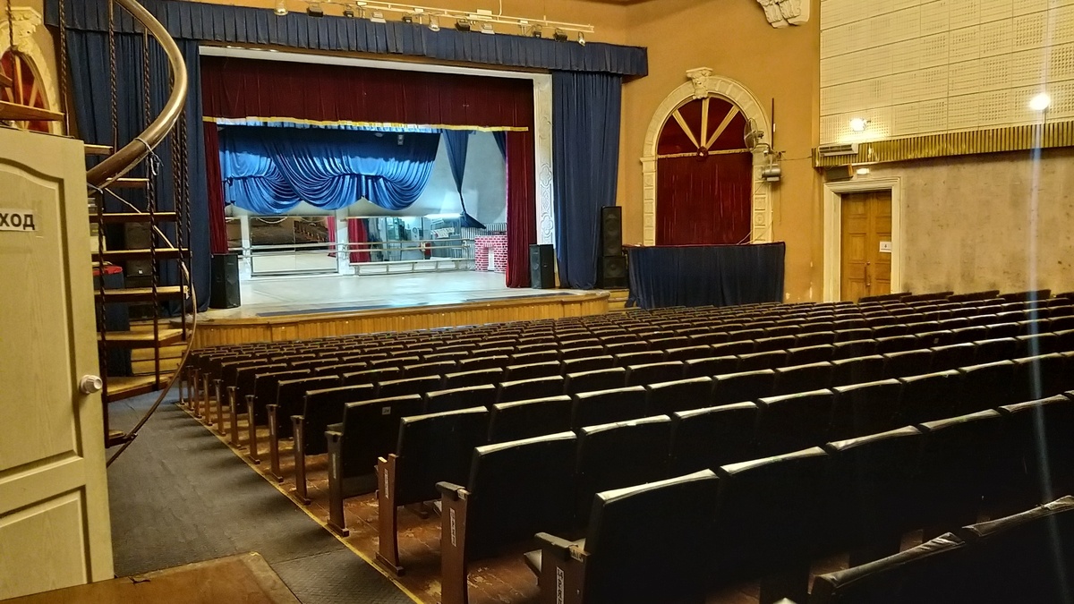 Велика концертна зала