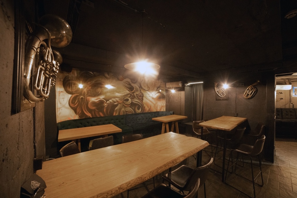 Простір для івентів на Подолі