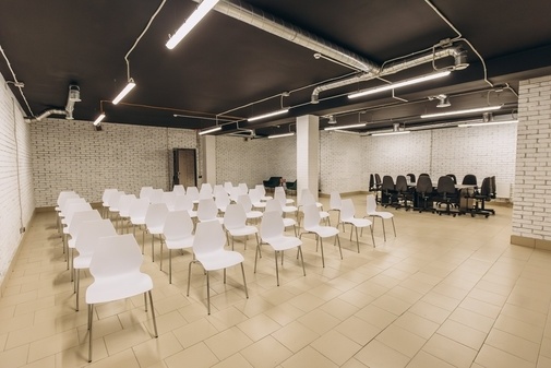 Перегляд Зала для проведення подій в укритті