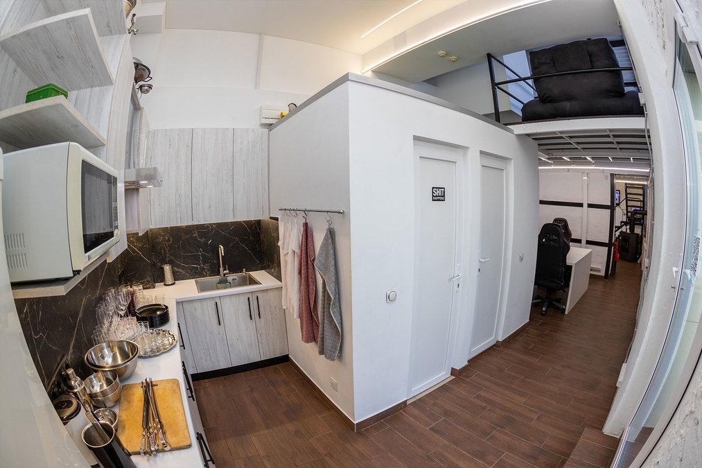 Двоярусний простір з терасою та краєвидом