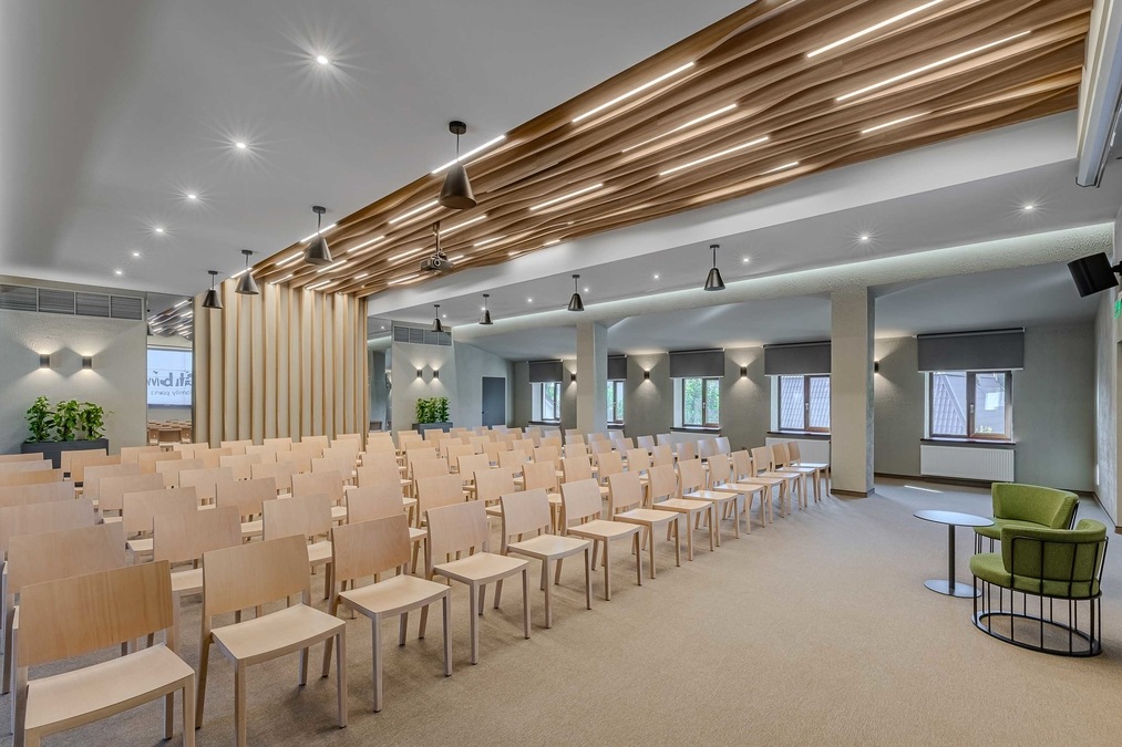 Конференц-зал Event Hall