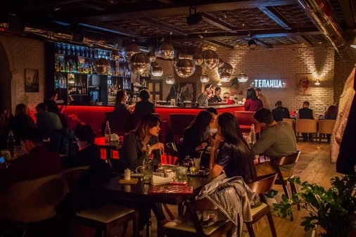 Місце для гастрономічних заходів "Теплиця"