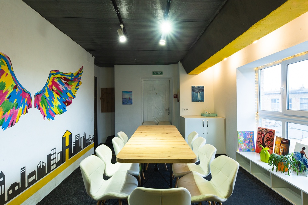 Зал з квест-кімнатами - The HOUSE quest&party 