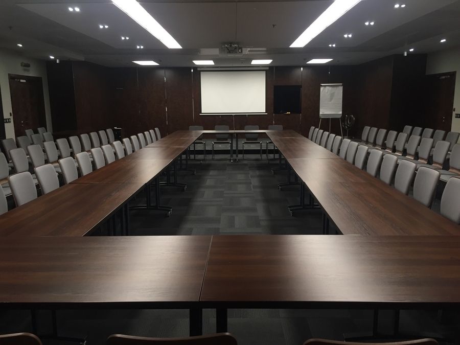Конференц-зал у IQ business center