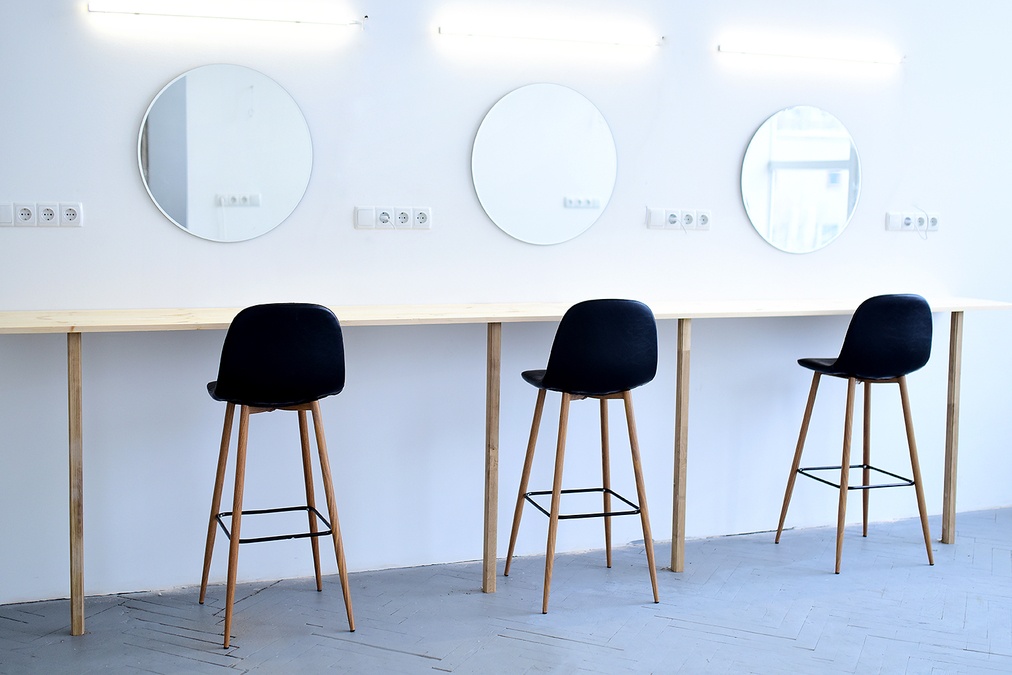 Loft Space з антикварними меблями в Light Studio