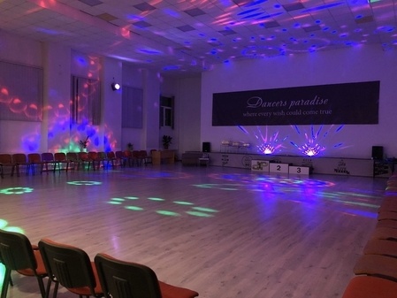 Танцевальное пространство в центре города