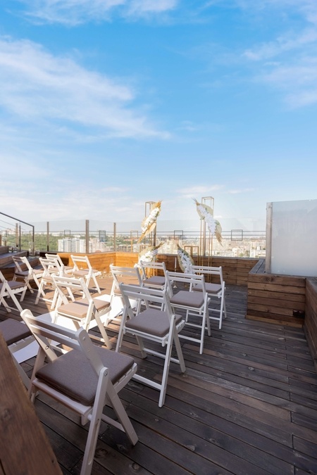 Велика Тераса на 21 поверсі з видом на Печерськ