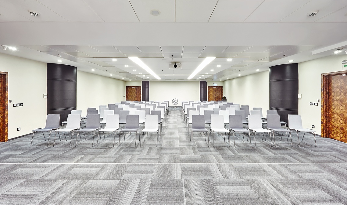 Конференц-зал у IQ business center