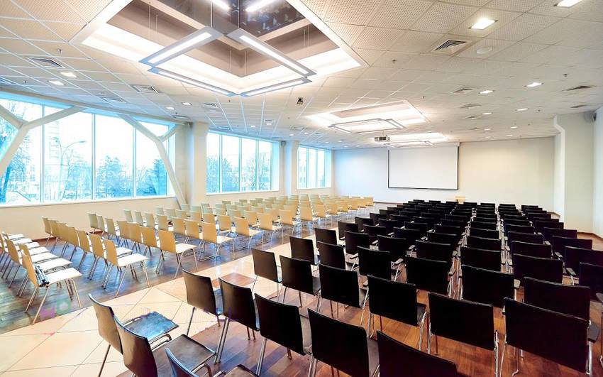 Зал-трансформер в бизнес центре класса В